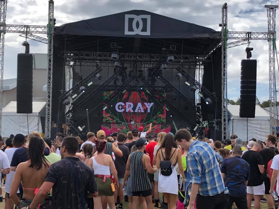 10156876284249277 2557615551178342400 N